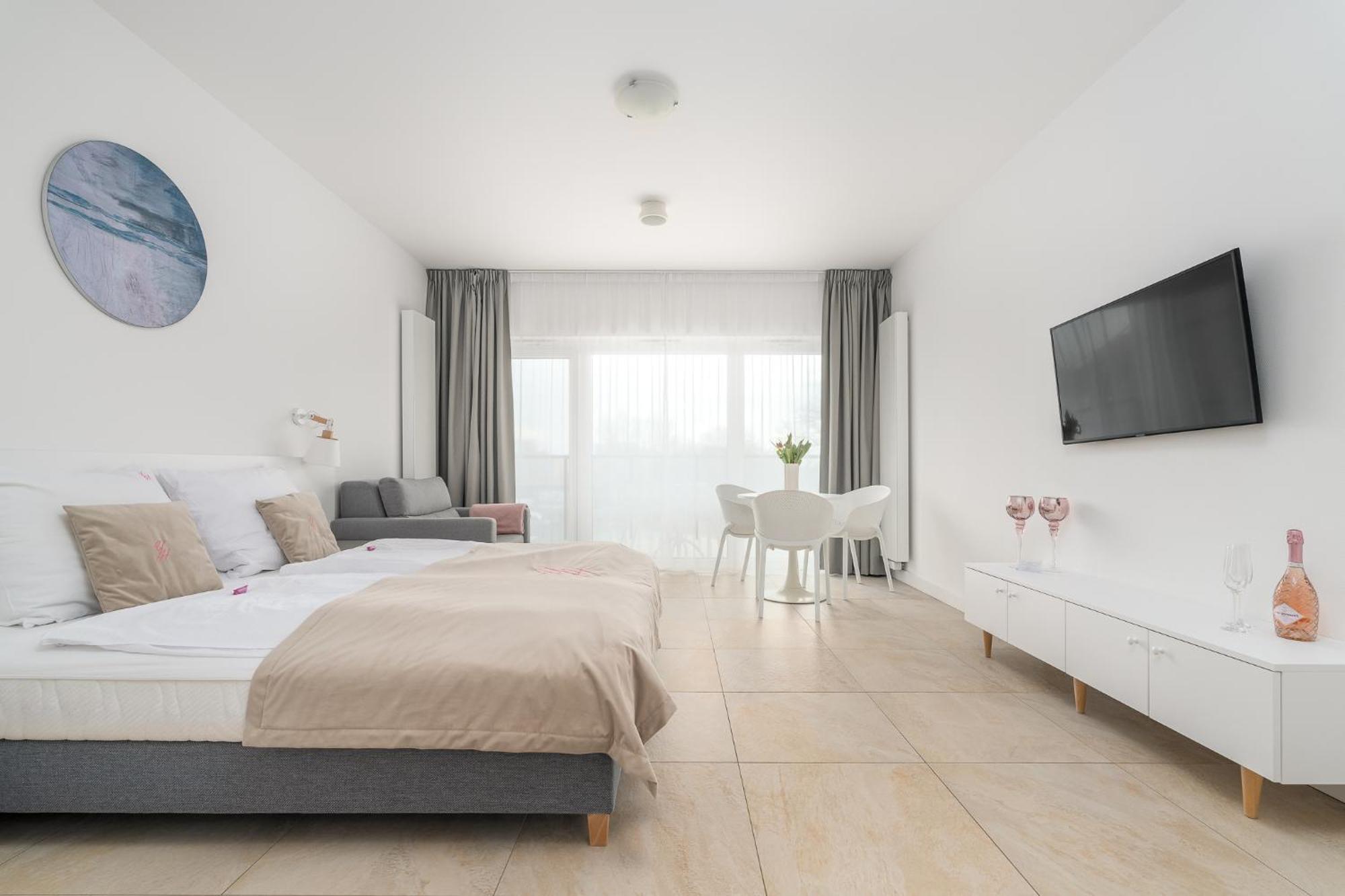 Your Holidays Aquamarina Prima Apartment